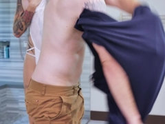 お尻, デカパイ, コンドーム, 顔射, 足, 指いじり, なめる, 淫乱熟女
