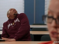 Amerikanisch, Blondine, Blasen, Hundestellung, Aufs gesicht abspritzen, Riesig, Nippel, Lehrer