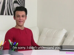 Amateur, Sucer une bite, Éjaculation interne, Femelle, Branlette thaïlandaise, Énorme, Bureau, Chatte