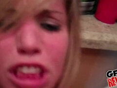 Nana, Grosse bite, Sucer une bite, Brunette brune, Tromperie, Groupe, Hard, Orgie