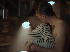 デカパイ, イく瞬間, バック, 指いじり, キス, 小柄, 現実, ロシア人