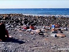 Anal, Playa, Culo grande, Tetas grandes, Garganta profunda, Madres para coger, Mamá, Madrastra