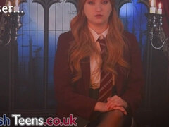 Looking-good bunny - amateur clip - British Teens