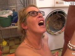 Mamada, Linda, Garganta profunda, Gafas, Sexo duro, Masturbación, Mojado, Puta