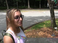 Petite amie, Lunettes, Fille latino, Masturbation, Pov, Rasée, Fumer, Vibromasseur