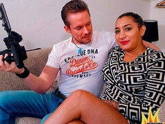 Amateur, Gros seins, Sucer une bite, En levrette, Fille latino, Culottes ou slips, Pute, Tatouage