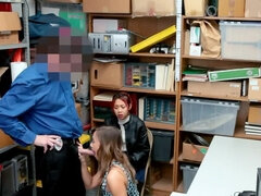 Asiatisch, Arsch, Blasen, Kondom, Gafängnis, Höschen, Taboo, Jungendliche (18+)