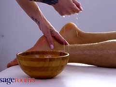 美人, フェラチオ, 着衣女と全裸男, ヨーロピアン, Hd, マッサージ, ハメ撮り, タトゥー