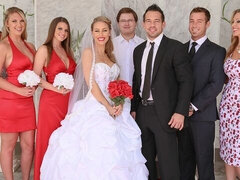Grosser arsch, Grosser schwanz, Grosse titten, Blasen, Hundestellung, Frau frau mann, Unschuldig, Hochzeit