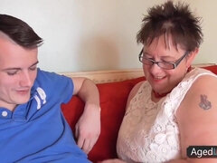 お尻, デカパイ, フェラチオ, 茶髪の, 巨乳な, デブ, 熟年, 自然山雀