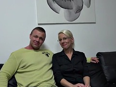 アナル, フェラチオ, 茶髪の, カップル, 手コキする, 淫乱熟女, オッパイの, 妻