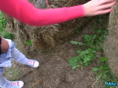 Leie, Braunhaarige, Hundestellung, Fingern, Im freien, Pov, Öffentlich, Muschi