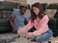 Maya Woulfe wants long black dick