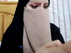Arab MILF masturbation amateur video