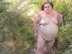 Bbw stripping, fat belly, fat girl stripping