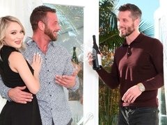 アナル, ブロンド, 口内発射, ダブル開発, 手コキする, 3p男男女, ティーン, 三人