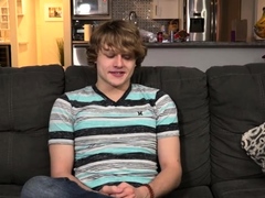 Twink Robin Moore Fucks His Ass With His Favorite Dildo