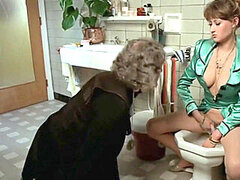 Orinar, Coño, Retro