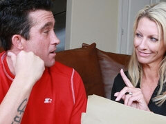 Grote lul, Blond, Pijpbeurt, Lul, Hondjeshouding, Moeder die ik wil neuken, Rijden, Tieten likken