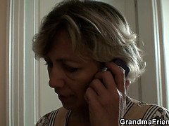 ブロンド, フェラチオ, エロ熟女, チェコ, お婆さん, 母, 叫ぶ, 三人
