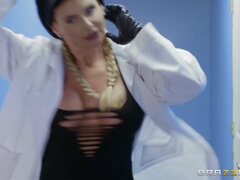 Lustful MILF whore Phoenix Marie sex story