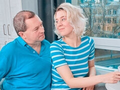 Blondine, Blasen, Hundestellung, Handjob, Riesig, Natürlichen titten, Penis, Jungendliche (18+)