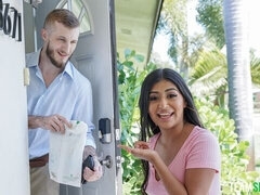 Amateur, Grosse bite, Sucer une bite, En levrette, Souple, Seins naturels, Maigrichonne, Nénés