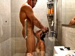 Salle de bains, Sucer une bite, Tromperie, Éjaculer dans la bouche, Petite amie, Branlette thaïlandaise, Chatte, Douche