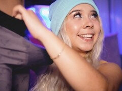 Grosser arsch, Pummelig, Fett, Latina, Ablutschen, Jungendliche (18+), Titten, Hure