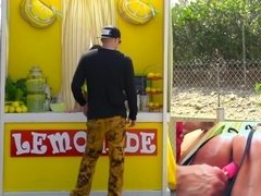 Tricky guy fucks curvy teen who tries to sell lemonade