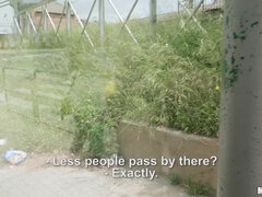 Arsch, Grosser schwanz, Blasen, Natürlichen titten, Im freien, Piercing, Spanisch, Titten