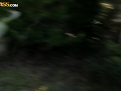 Большие сиськи, Брюнетки, В машине, Мастурбация, На природе, Пирсинг, На публике, Тату