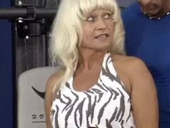 Анальный секс, Блондинки, Сперма на лице, Немки, Спортзал, Зрелые, Милф, Сосущие