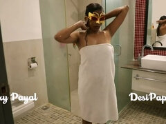 Enthousiasteling, Badkamer, Grote kont, Vrouw, Indisch, Masturbatie, Douche, Alleen