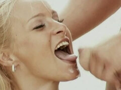 Plage, Grosse bite, Blonde, En levrette, Double pénétration, Faciale, Homme homme femme, Chatte