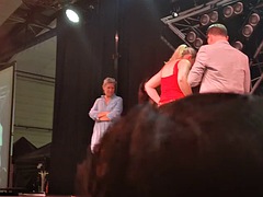 Frans, Moeder die ik wil neuken, Openbaar