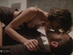 Sucer une bite, Brunette brune, Hard, Interracial, Chevaucher