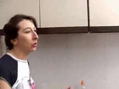 Bruinharig, Rijpe lesbienne, Zoon, Onder de rok