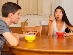 Asiatisch, Blasen, Handjob, Küche, Lecken, Dürr, Jungendliche (18+), Titten