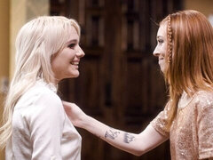 Sensual lesbian session between Kenna James and Madi Collins