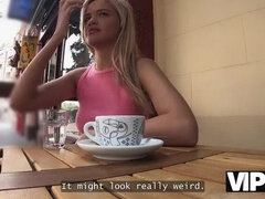 In den arsch, Schönheit, Blondine, Betrug, Gehörnter ehemann, Hd, Natürlichen titten, Nackt