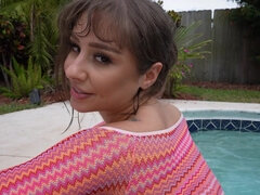 Mamada, Morena, Estilo perrito, Corridas faciales, Hd, Tetas naturales, Orgasmo, Al aire libre