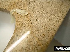 Broeder, Bruinharig, Condoom, Hd, Kut duiken, Douche, Zusters, Tieten likken