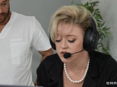 Arsch, Blasen, Gruppensex, Hardcore, Milf, Pornostars, Muschi, Titten