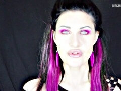 gazing into my eyes - (Lady Mesmeratrix's own creation)