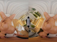 Ashlyn Peaks - Naughty America VR in 4K - 4k porn