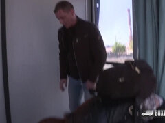 Leie, Tussi, Braunhaarige, Hochschule, Massage, Geld, Öl, Jungendliche (18+)