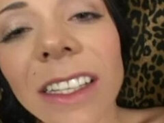Gros seins, Sucer une bite, Femelle, Talons, Seins naturels, Pov, Rasée, Adolescente
