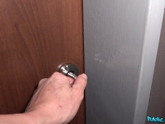 素人, アメリカ人, お尻, フェラチオ, 手コキする, インド人, アウトドア, 公共