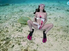 Bikini, Consolador, Hembra, Hd, Masturbación, Pequeña, Afeitado, Bajo el agua